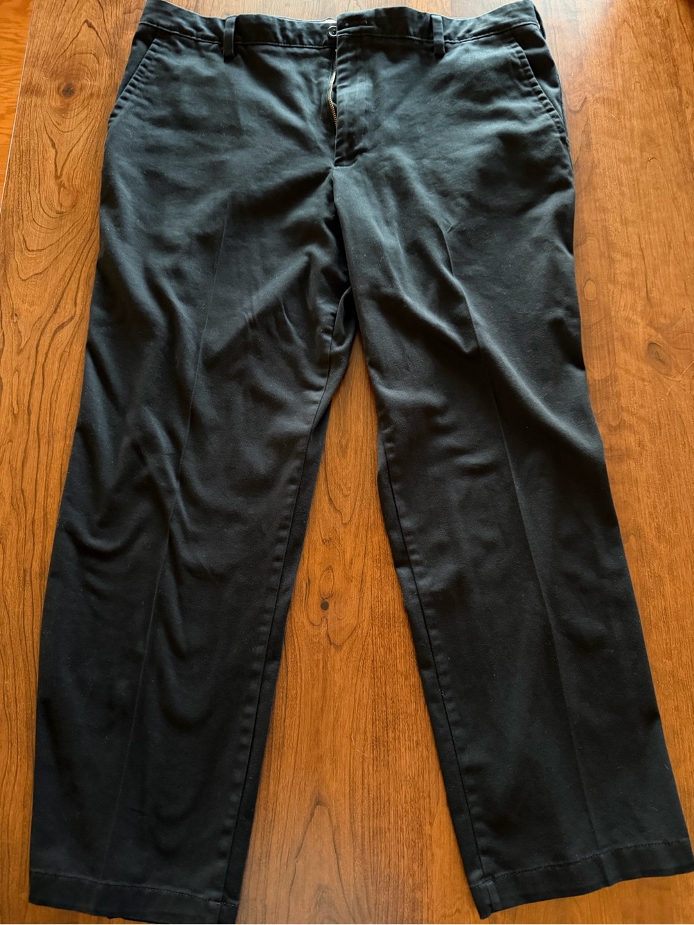 Dockers Classic Fit Black Pleated Pants 40x30